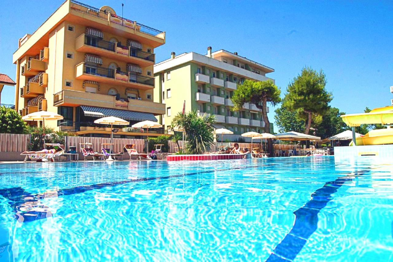 Hotel Caravel B&B Misano Adriatico Eksteriør billede